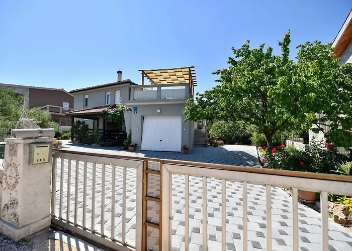 In With Terrace, Air Conditioning, Wi-fi Appartamento