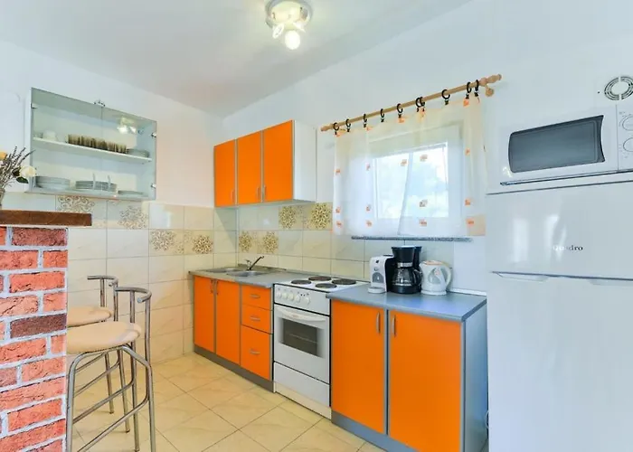 In With Terrace, Air Conditioning, Wi-fi Vir