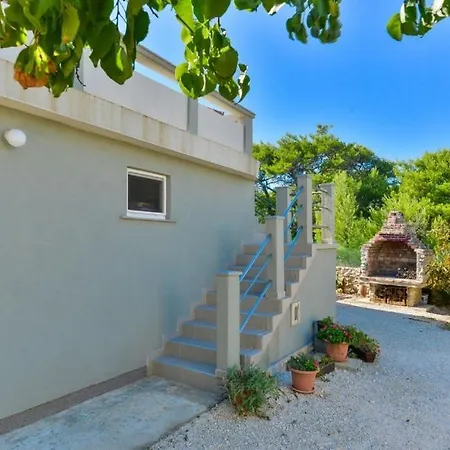 In With Terrace, Air Conditioning, Wi-fi Apartment *