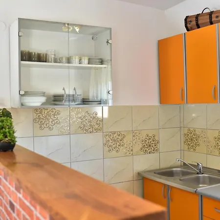In With Terrace, Air Conditioning, Wi-fi * Vir