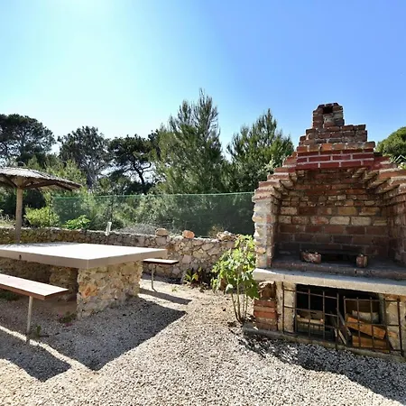 Apartment In With Terrace, Air Conditioning, Wi-fi