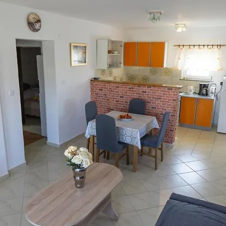 In With Terrace, Air Conditioning, Wi-fi Apartmán Vir