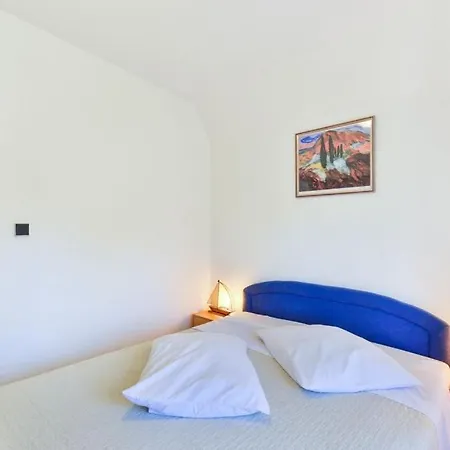 In With Terrace, Air Conditioning, Wi-fi Vir
