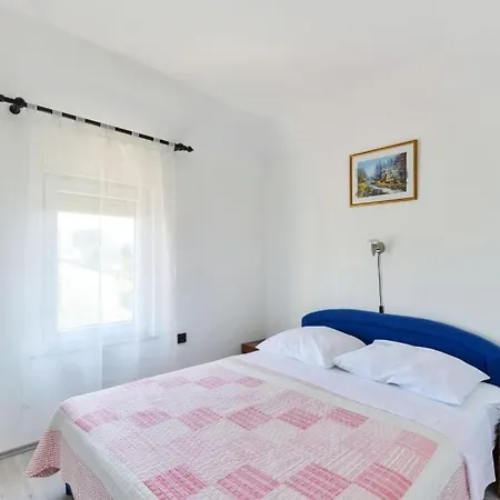 Apartmán In With Terrace, Air Conditioning, Wi-fi Vir
