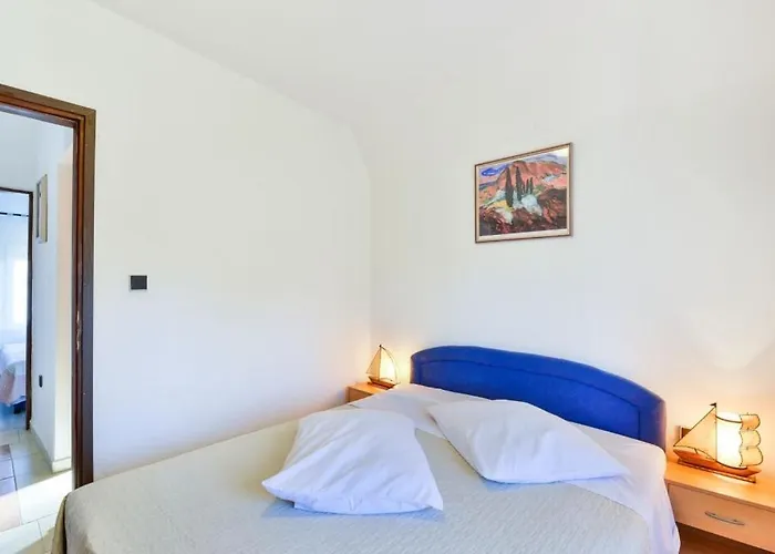 In With Terrace, Air Conditioning, Wi-fi Vir